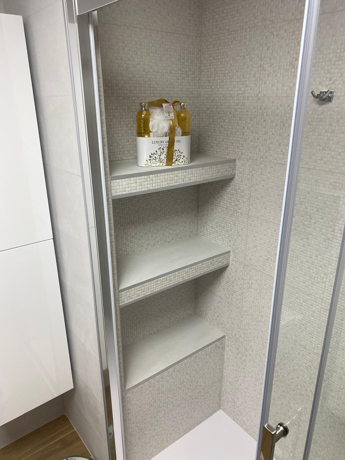 084769da-e9ef-4a10-ad05-792b8300a86c