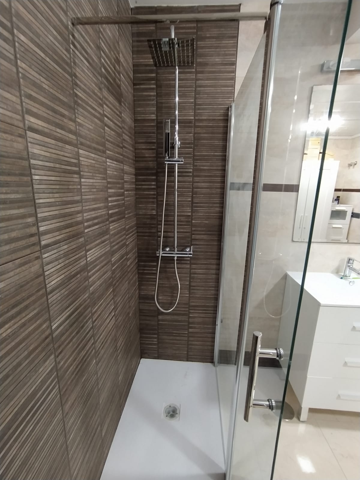 15af67af-e752-4fbc-bf50-ed14c3411dd2