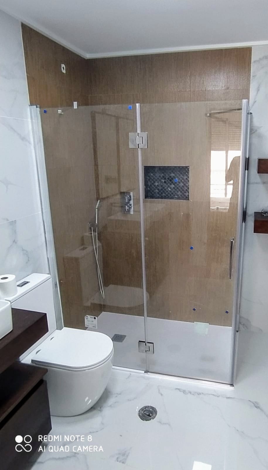 e53f456c-16d9-477b-bad3-20e02ff9d0ab