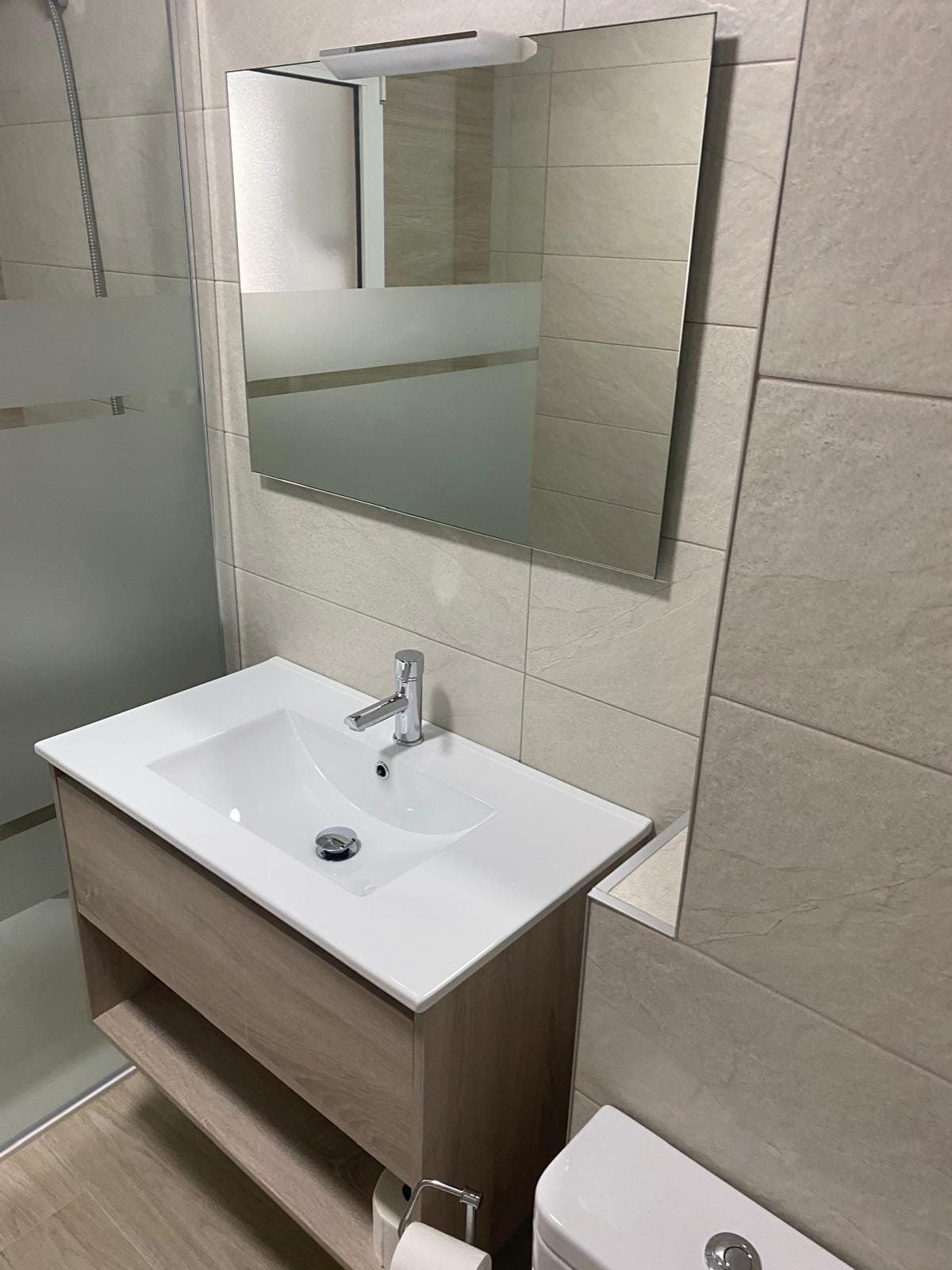 f3fe66ec-b48a-4f0d-b232-96c573ace2da